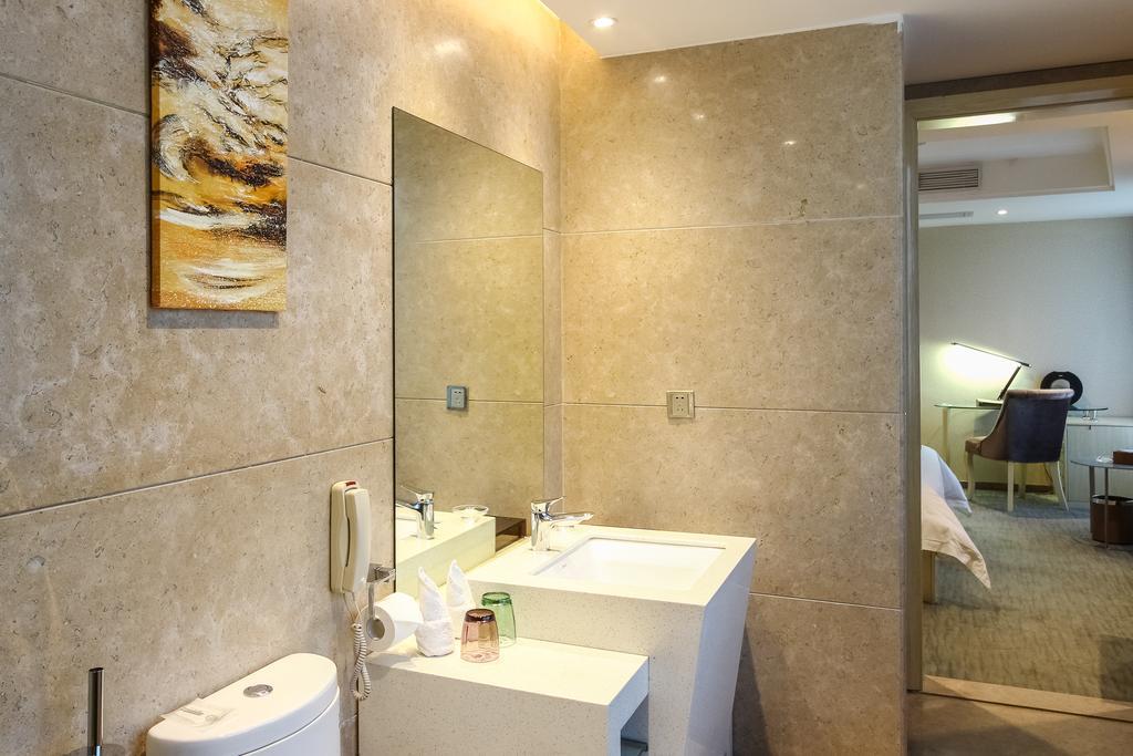 Paco Hotel Guangzhou East Railway Station Branch ภายนอก รูปภาพ